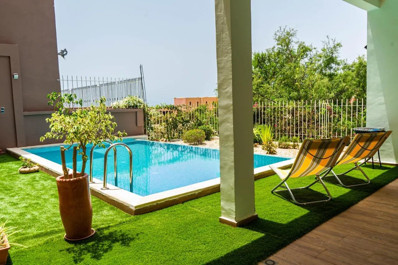 Villa avec piscine privée en bord de mer Agadir
